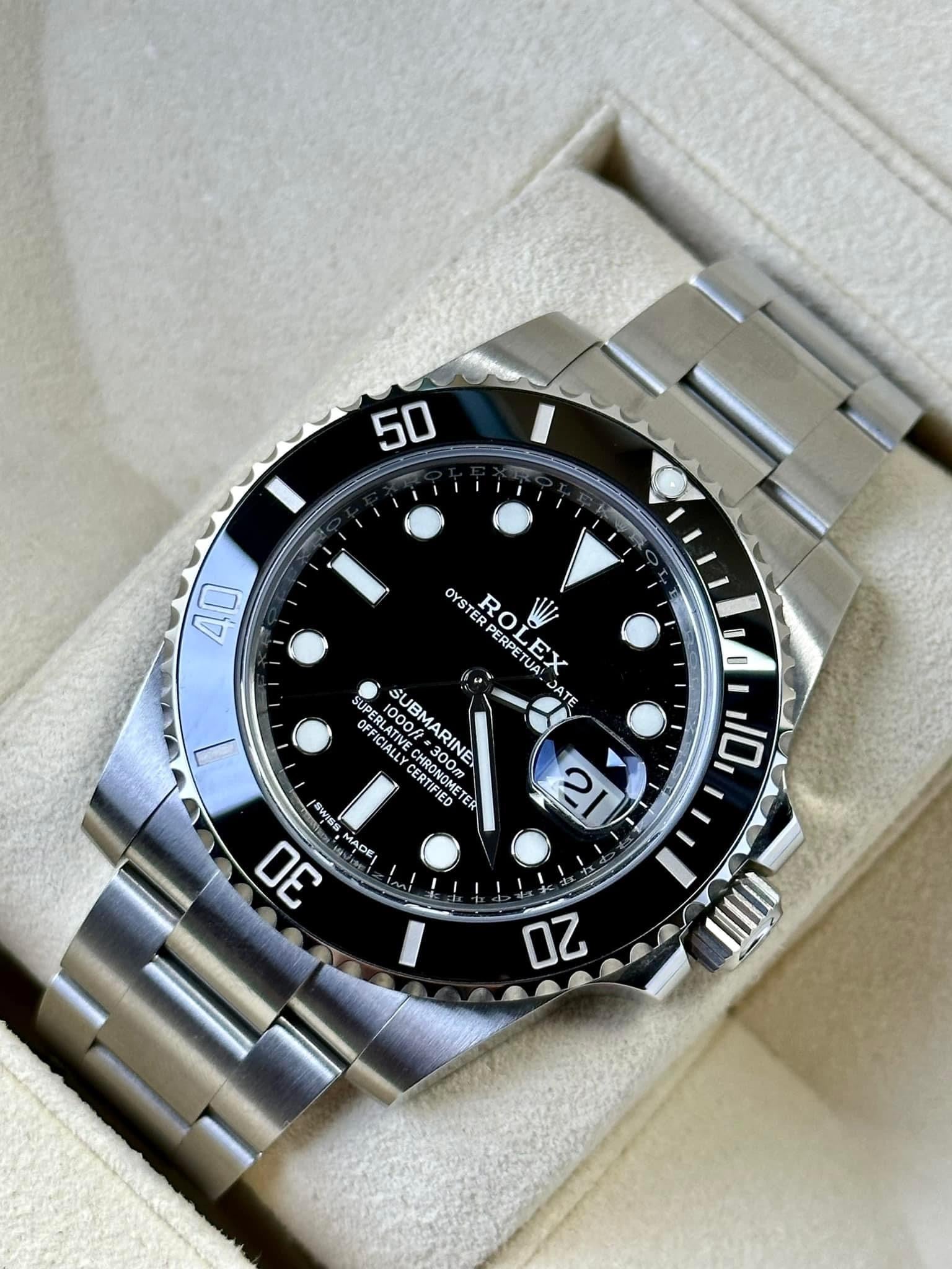 Rolex Submariner (Black) - Image 4