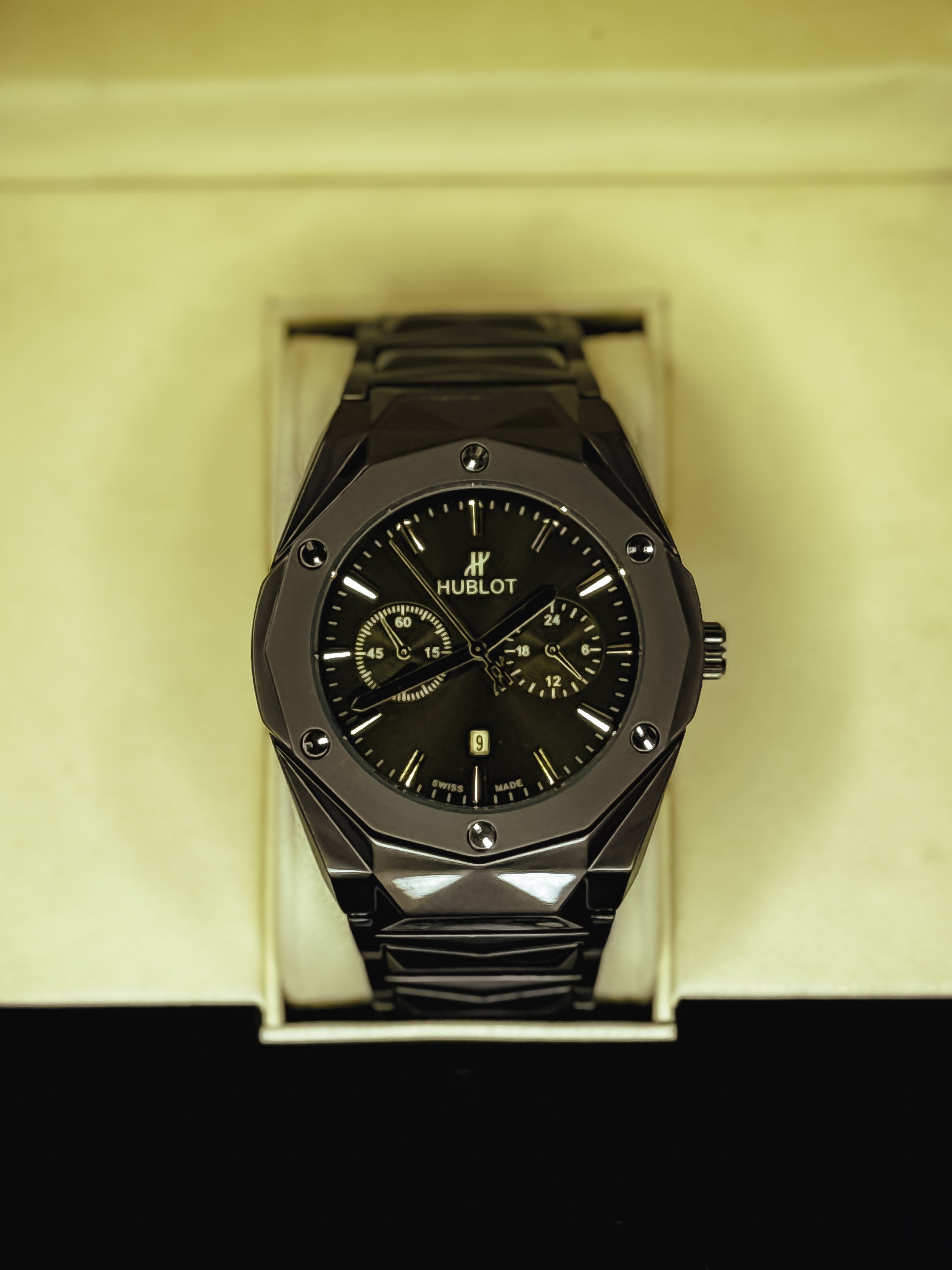 Hublot Cut